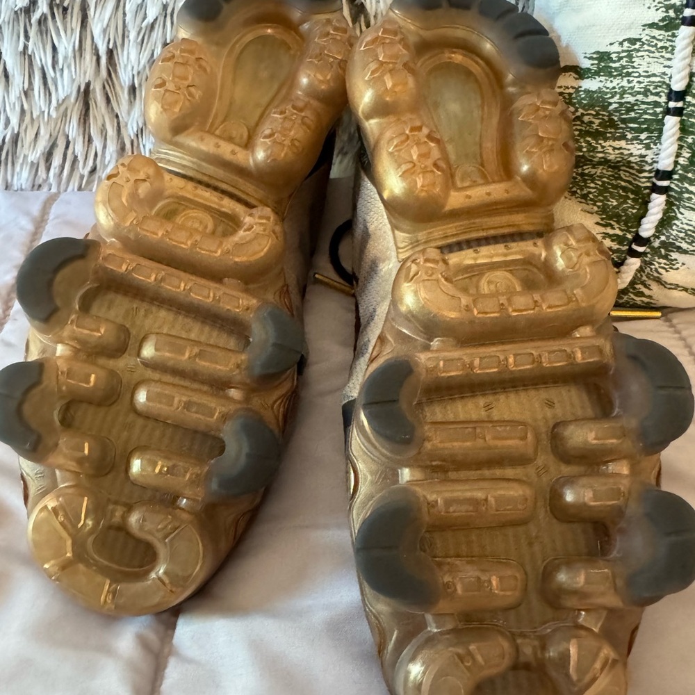 NIKE 2019 Limited Women’s Vapormax Sneakers Size 8 - Picture 5 of 6